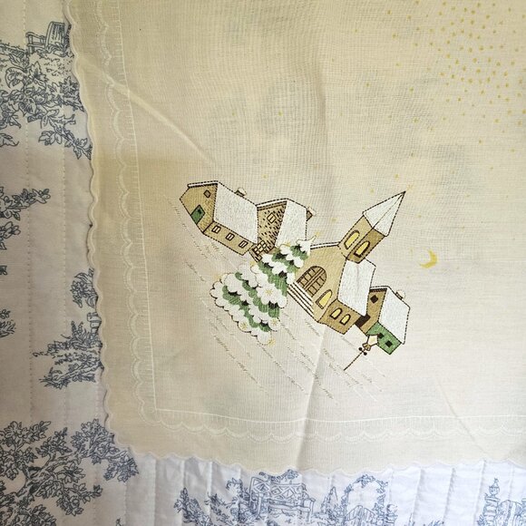 Vintage Square Cotton Winter Themed Tablecloth - Picture 3 of 5